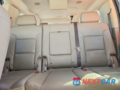 Zdjęcie 10 z 14 samochodu: 2019 GMC YUKON XL K1500 SLT VIN:1GKS2GKC8KR311407 - miniatura