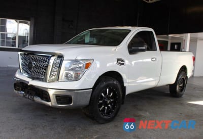 Drugie zdjęcie samochodu z przodu: 2017 NISSAN TITAN SV VIN:1N6AA1R87HN548279 - miniatura