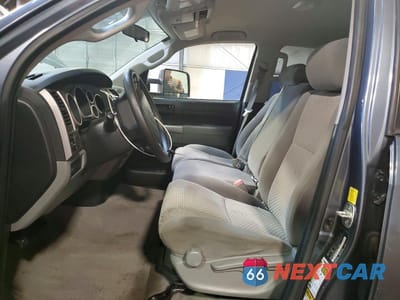 Zdjęcie 7 z 12 samochodu: 2010 TOYOTA TUNDRA GRADE VIN:5TFUY5F17AX141969 - miniatura