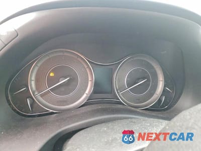 Zdjęcie 9 z 12 samochodu: 2015 INFINITI QX80 VIN:JN8AZ2NE3F9083118 - miniatura