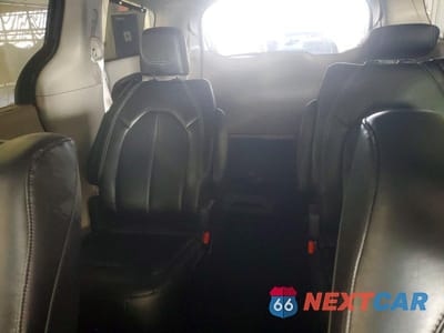 Zdjęcie 10 z 12 samochodu: 2023 CHRYSLER PACIFICA TOURING L VIN:2C4RC3BG3PR614972 - miniatura