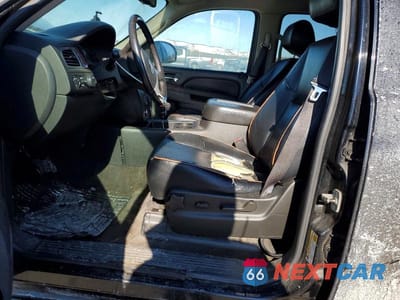 Zdjęcie 7 z 13 samochodu: 2011 GMC YUKON XL K1500 SLE VIN:1GKS2HE36BR192953 - miniatura