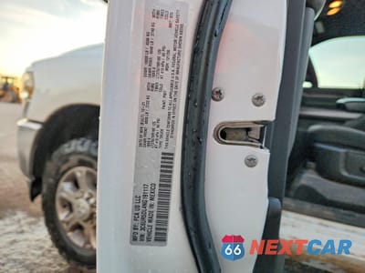 Zdjęcie 12 z 12 samochodu: 2022 RAM 2500 VIN:3C6UR5DL4NG191117 - miniatura