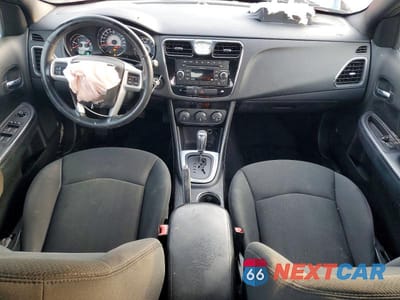 Zdjęcie 8 z 13 samochodu: 2011 CHRYSLER 200 TOURING VIN:1C3BC1FB1BN526744 - miniatura
