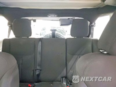 Zdjęcie 10 z 14 samochodu: 2016 JEEP WRANGLER UNLIMITED SPORT VIN:1C4BJWDG0GL196370 - miniatura