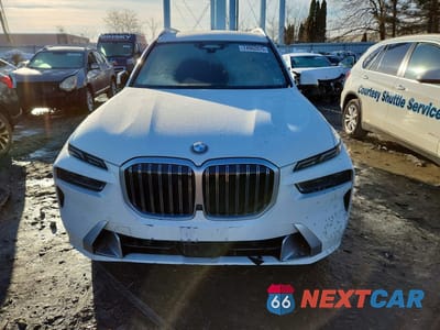 Piąte zdjęcie samochodu w środku: 2025 BMW X7 XDRIVE40I VIN:5UX23EM02S9W23009 - miniatura