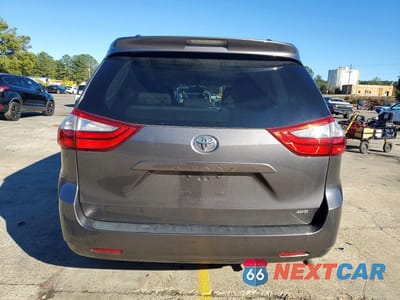 Zdjęcie 6 z 12 samochodu: 2015 TOYOTA SIENNA XLE VIN:5TDYK3DC6FS566169 - miniatura