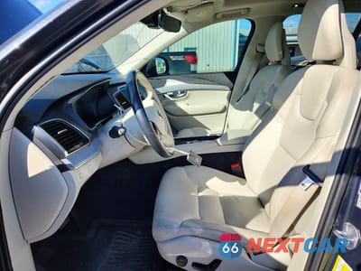 Zdjęcie 7 z 13 samochodu: 2021 VOLVO XC90 T5 MOMENTUM VIN:YV4102CK7M1670882 - miniatura