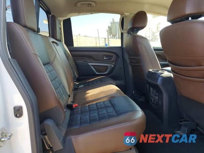 Zdjęcie 10 z 11 samochodu: 2019 NISSAN TITAN XD SL VIN:1N6BA1F46KN519613 - miniatura