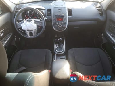 Zdjęcie 8 z 11 samochodu: 2012 KIA SOUL + VIN:KNDJT2A61C7404818 - miniatura