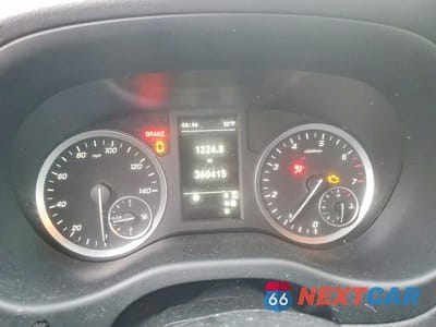 Zdjęcie 9 z 13 samochodu: 2022 MERCEDES-BENZ METRIS VIN:W1YV0CEYXN3971790 - miniatura