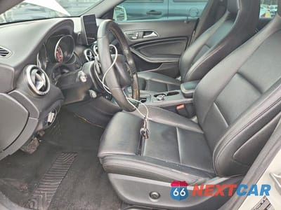 Zdjęcie 7 z 11 samochodu: 2018 MERCEDES-BENZ CLA 250 4MATIC VIN:WDDSJ4GB0JN576394 - miniatura