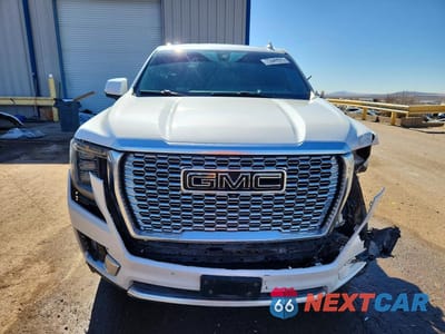 Piąte zdjęcie samochodu w środku: 2021 GMC YUKON DENALI VIN:1GKS2DKL8MR404347 - miniatura