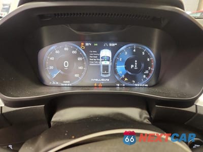 Zdjęcie 9 z 11 samochodu: 2021 VOLVO XC40 T5 MOMENTUM VIN:YV4162UK2M2403821 - miniatura