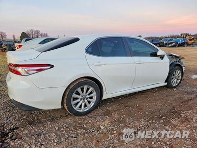 Trzecie zdjęcie samochodu z tyłu: 2018 TOYOTA CAMRY L VIN:JTNB11HK3J3029991 - miniatura