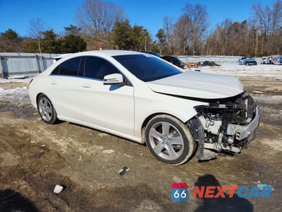 Czwarte zdjęcie samochodu z boku: 2017 MERCEDES-BENZ CLA 250 VIN:WDDSJ4EB1HN494333 - miniatura