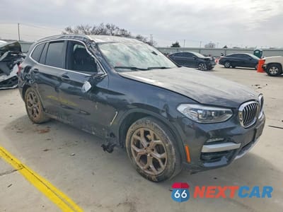 Czwarte zdjęcie samochodu z boku: 2021 BMW X3 SDRIVE30I VIN:5UXTY3C07M9H04492 - miniatura