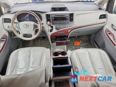 Zdjęcie 8 z 13 samochodu: 2011 TOYOTA SIENNA XLE 7-PASSENGER VIN:5TDDK3DC2BS018632 - miniatura