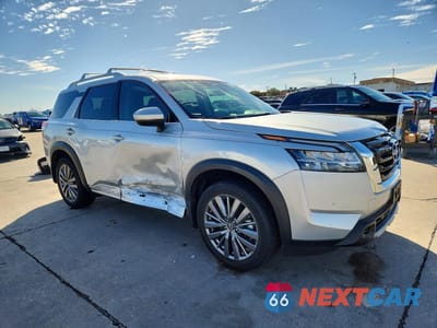 Czwarte zdjęcie samochodu z boku: 2024 NISSAN PATHFINDER SL VIN:5N1DR3CBXRC298585 - miniatura