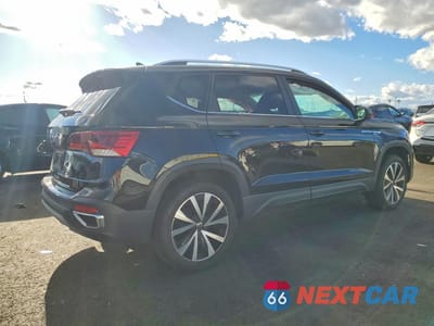 Trzecie zdjęcie samochodu z tyłu: 2023 VOLKSWAGEN TAOS SE VIN:3VVSX7B22PM380639 - miniatura