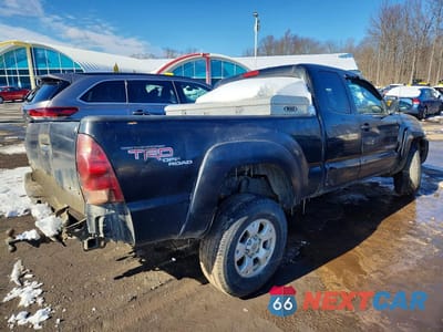 Trzecie zdjęcie samochodu z tyłu: 2006 TOYOTA TACOMA V6 VIN:5TEUU42N56Z194961 - miniatura