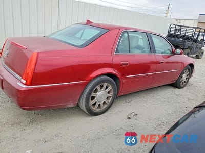 Trzecie zdjęcie samochodu z tyłu: 2010 CADILLAC DTS VIN:1G6KA5EY3AU122737 - miniatura