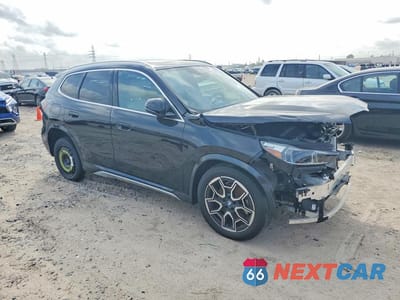 Czwarte zdjęcie samochodu z boku: 2025 BMW X1 XDRIVE28I VIN:WBX73EF02S5080520 - miniatura