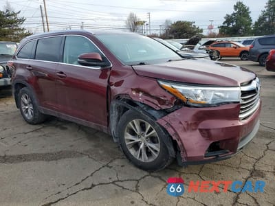 Czwarte zdjęcie samochodu z boku: 2015 TOYOTA HIGHLANDER XLE VIN:5TDJKRFH3FS169127 - miniatura