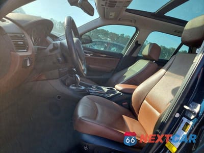 Zdjęcie 7 z 13 samochodu: 2015 BMW X1 SDRIVE28I VIN:WBAVM1C53FV498436 - miniatura