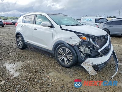 Czwarte zdjęcie samochodu z boku: 2015 KIA SPORTAGE EX VIN:KNDPC3AC9F7784436 - miniatura