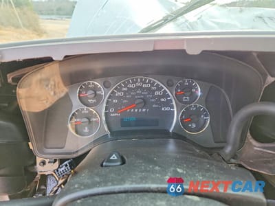 Zdjęcie 9 z 13 samochodu: 2017 CHEVROLET EXPRESS G2500 VIN:1GCWGAFF5H1346431 - miniatura