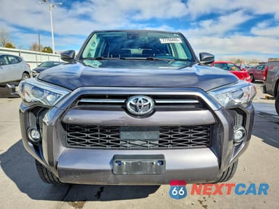 Piąte zdjęcie samochodu w środku: 2021 TOYOTA 4RUNNER SR5 PREMIUM VIN:JTENU5JR8M5870829 - miniatura