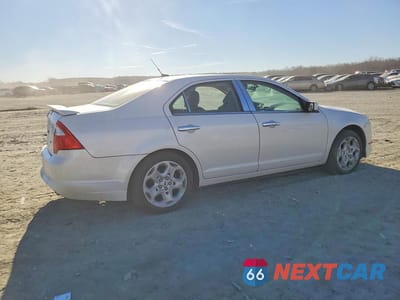 Trzecie zdjęcie samochodu z tyłu: 2010 FORD FUSION SE VIN:3FAHP0HA7AR286769 - miniatura
