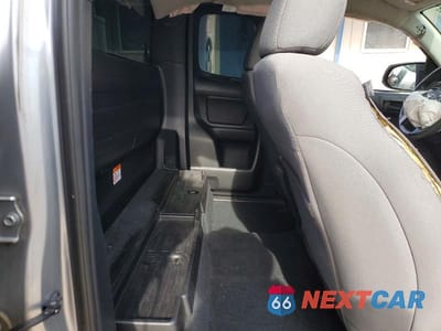 Zdjęcie 10 z 11 samochodu: 2019 TOYOTA TACOMA SR VIN:5TFSX5EN7KX068330 - miniatura