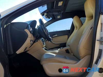 Zdjęcie 7 z 12 samochodu: 2014 MERCEDES-BENZ CLA 250 VIN:WDDSJ4EB8EN104839 - miniatura