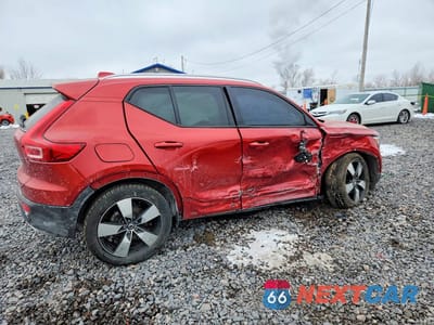 Trzecie zdjęcie samochodu z tyłu: 2019 VOLVO XC40 T4 MOMENTUM VIN:YV4AC2HK5K2047770 - miniatura