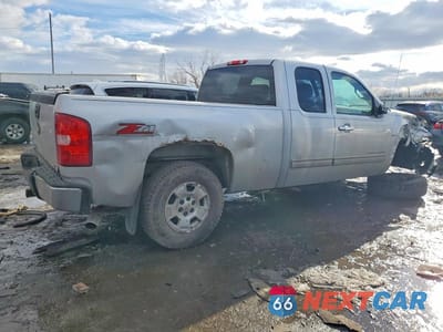 Trzecie zdjęcie samochodu z tyłu: 2011 CHEVROLET SILVERADO C1500 LT VIN:1GCRCSE05BZ223250 - miniatura