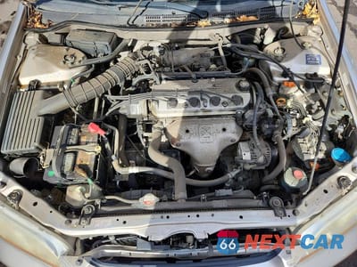 Zdjęcie 11 z 12 samochodu: 1999 HONDA ACCORD EX VIN:JHMCG5553XC056791 - miniatura