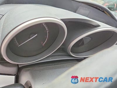 Zdjęcie 9 z 12 samochodu: 2010 MAZDA 3 S VIN:JM1BL1H57A1333460 - miniatura