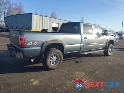 Trzecie zdjęcie samochodu z tyłu: 2007 CHEVROLET SILVERADO K2500 HEAVY DUTY VIN:1GCHK23DX7F114621 - miniatura