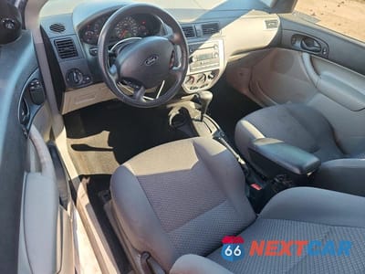 Zdjęcie 8 z 12 samochodu: 2005 FORD FOCUS ZX3 VIN:3FAHP31N85R142278 - miniatura