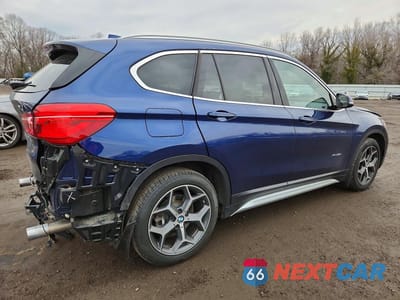 Trzecie zdjęcie samochodu z tyłu: 2017 BMW X1 XDRIVE28I VIN:WBXHT3C39H5F84579 - miniatura