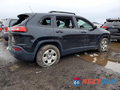 Trzecie zdjęcie samochodu z tyłu: 2015 JEEP CHEROKEE SPORT VIN:1C4PJLAB9FW517901 - miniatura