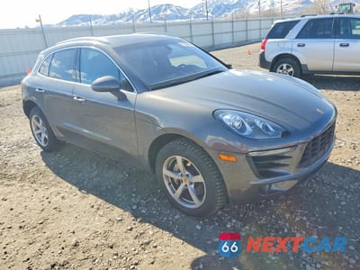 Czwarte zdjęcie samochodu z boku: 2015 PORSCHE MACAN S VIN:WP1AB2A54FLB68489 - miniatura