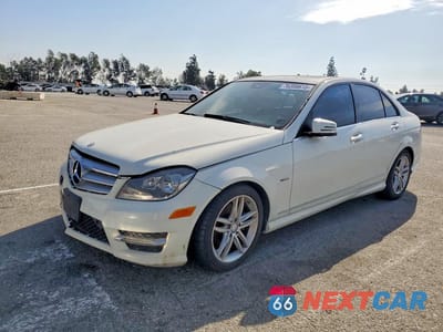 2012 MERCEDES-BENZ C 250 WDDGF4HB8CA610498 - główne zdjęcie licytacji z USA - miniatura