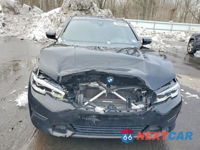 Piąte zdjęcie samochodu w środku: 2019 BMW 330XI VIN:WBA5R7C50KAJ79503 - miniatura