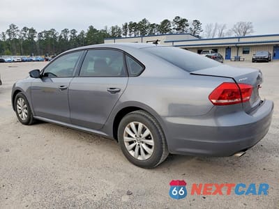 Drugie zdjęcie samochodu z przodu: 2013 VOLKSWAGEN PASSAT S VIN:1VWAH7A36DC121633 - miniatura