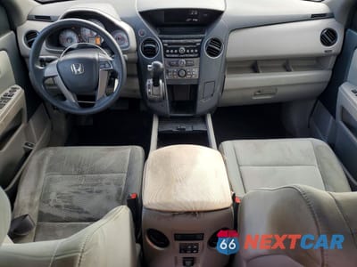 Zdjęcie 8 z 13 samochodu: 2012 HONDA PILOT LX VIN:5FNYF3H20CB042456 - miniatura