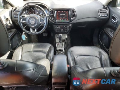 Zdjęcie 8 z 13 samochodu: 2019 JEEP COMPASS LIMITED VIN:3C4NJDCB3KT620175 - miniatura