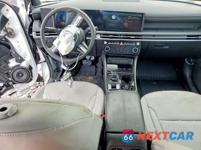 Zdjęcie 8 z 11 samochodu: 2025 HYUNDAI SANTA CRUZ SEL VIN:5NTJBDDE6SH143781 - miniatura